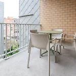 Апартаменты Papa Figos - Classy And Spacious 2 Bedroom *
