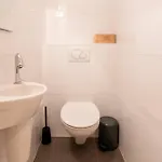Апартаменты Papa Figos - Classy And Spacious 2 Bedroom