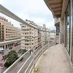 Апартаменты Papa Figos - Classy And Spacious 2 Bedroom Остенде
