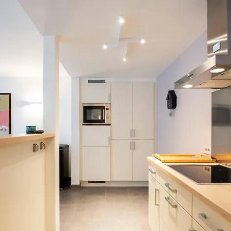 Appartamento Papa Figos - Classy And Spacious 2 Bedroom