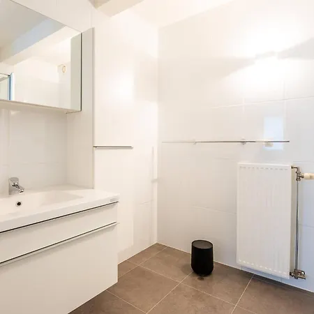 Papa Figos - Classy And Spacious 2 Bedroom Ostenda